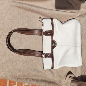 COACH HAMPTON 2009 white/chestnut pebble leather bag